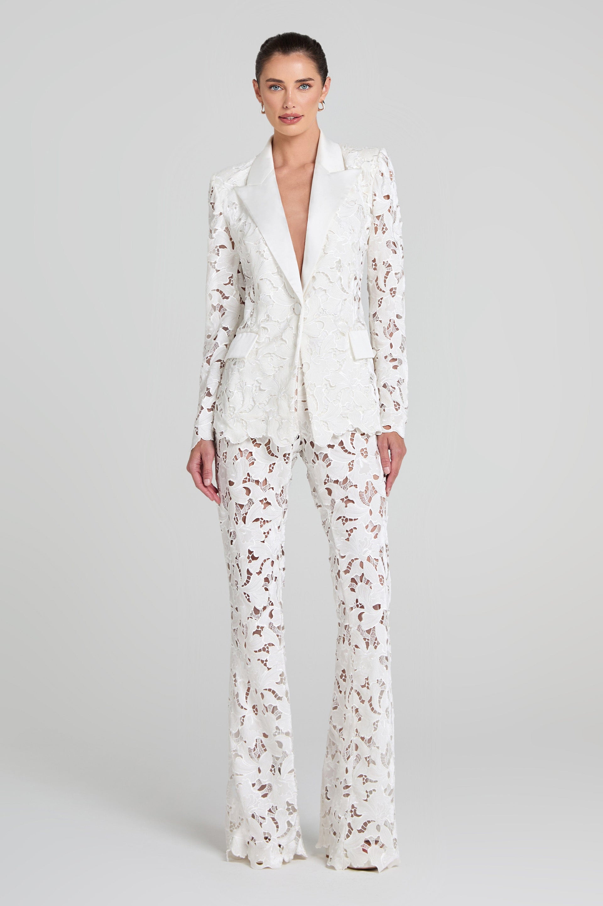 Valia White Trousers Tailleurs de mariage The Wedding Explorer Valia White Trousers Tailleurs de mariage The Wedding Explorer