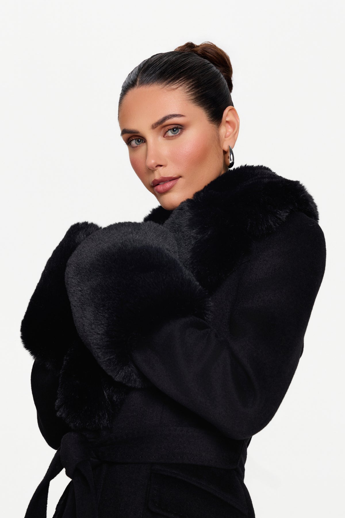 ASHLEY BLACK COAT