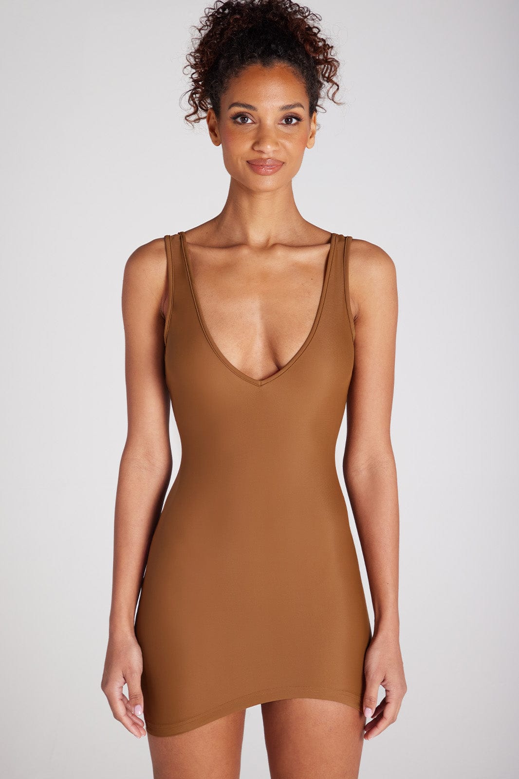 NADINE MERABI L / Dark Nude Curved Slip