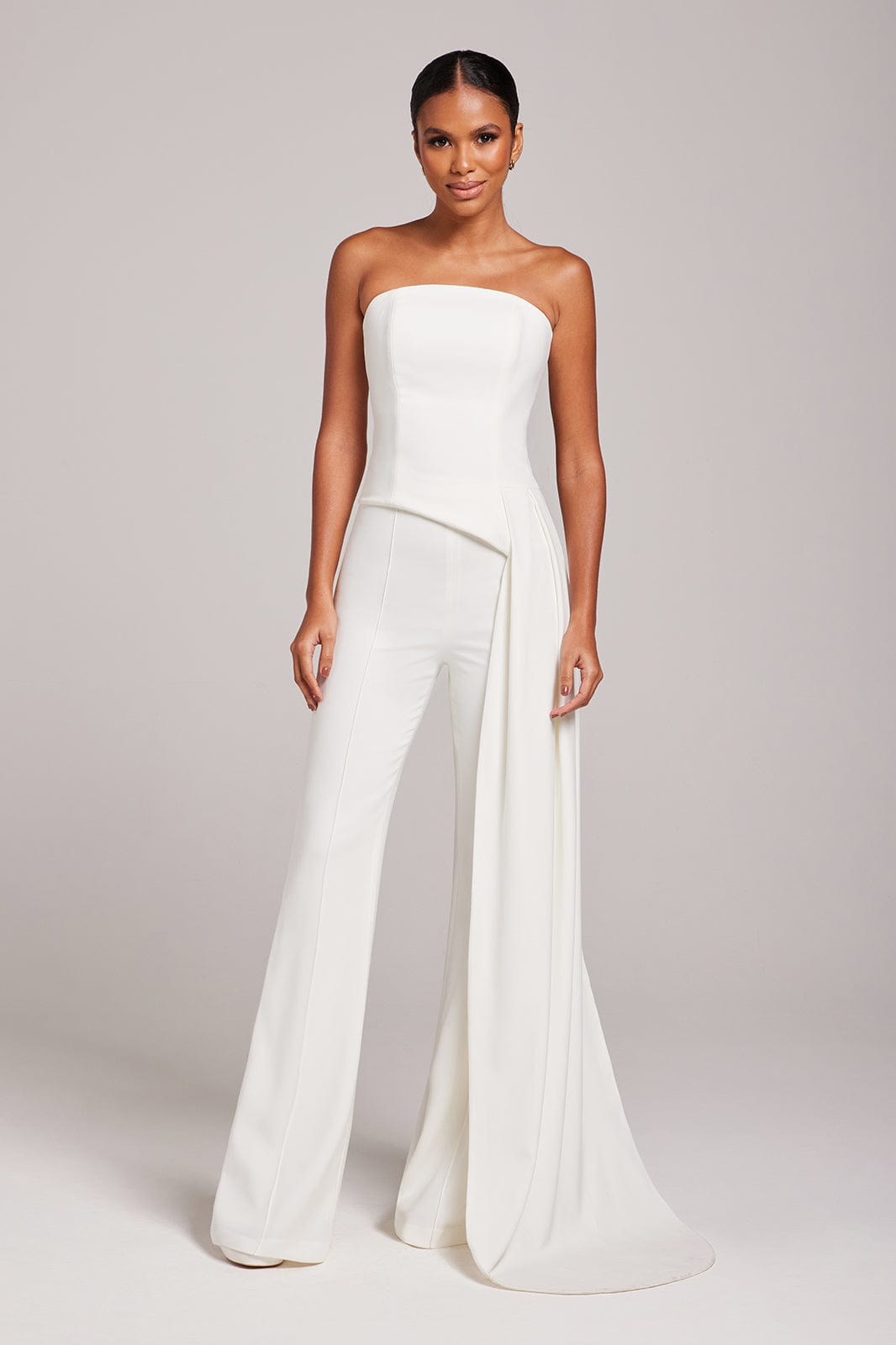 Faye White Top Tenues pour la mariée moderne The Wedding Explorer